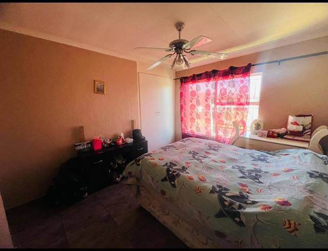 2 BEDROOM APARTMENT FOR SALE IN ALBERTON NORTH